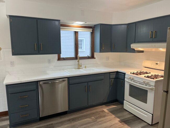 property at 2305 Columbus Ave