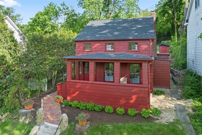 property at 152 Main St