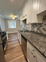 5118 Fairview Apartments in Downers Grove, IL - Building Photo