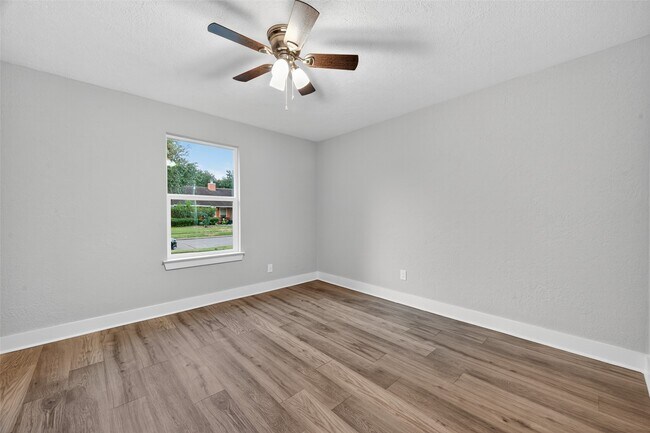 19543 Quiet Brook Dr