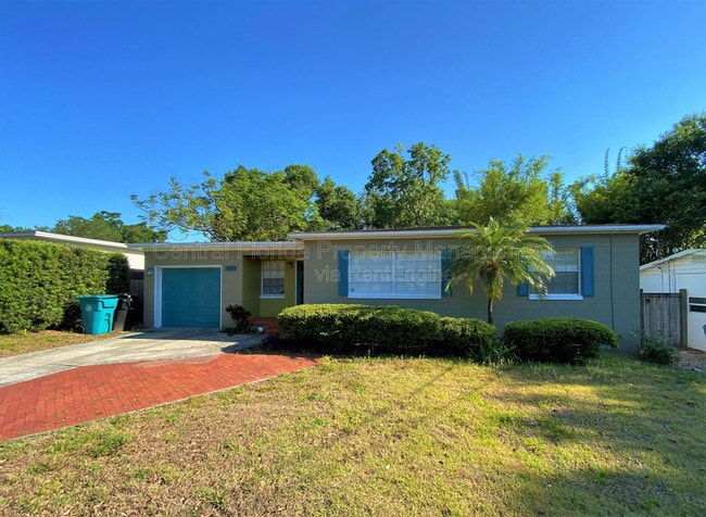 256 E Crystal Lake St in Orlando, FL - Building Photo - Building Photo