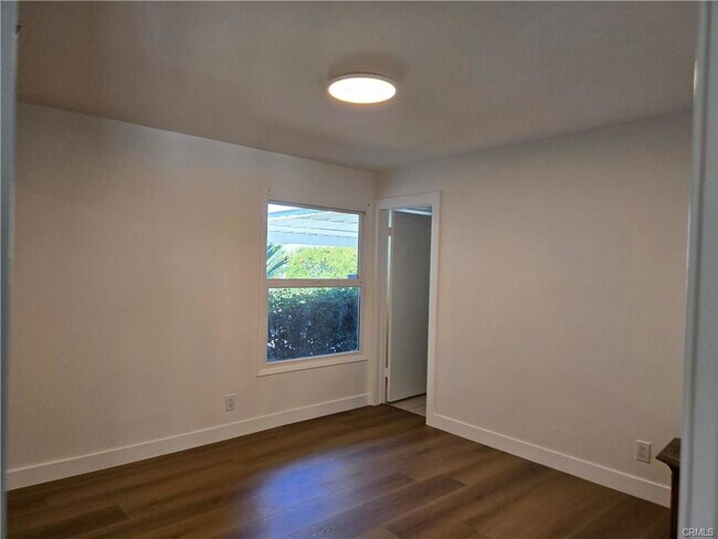 24224 Welby Way in Los Angeles, CA - Building Photo - Building Photo