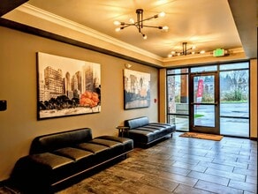 Kingswood Village in Tumwater, WA - Building Photo - Building Photo