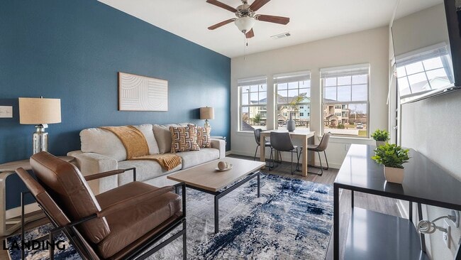 2115 Windsor Blvd, Unit 6201 in Lockhart, TX - Foto de edificio - Building Photo