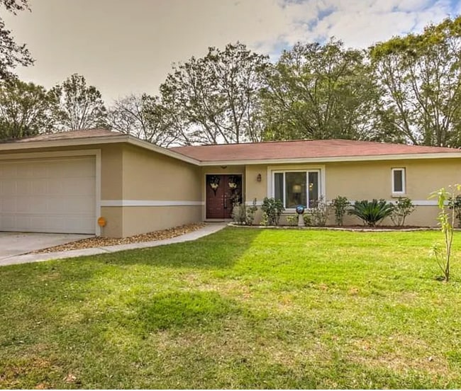 property at 3214 Acapulco Dr