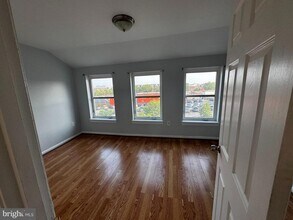 856 W Pratt St in Baltimore, MD - Building Photo - Building Photo