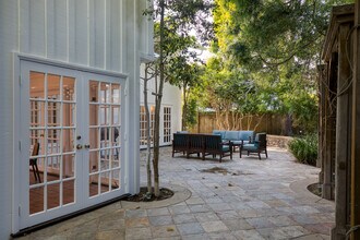 16842 Harkness Cir in Huntington Beach, CA - Building Photo - Building Photo