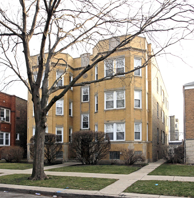 6147-6149 N Claremont Ave in Chicago, IL - Building Photo - Building Photo