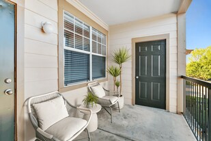 Landings at Bluff Ridge Apartments in Dallas, TX - Building Photo