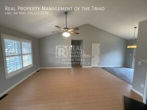 4600 Prestbury Dr in Greensboro, NC - Building Photo - Building Photo