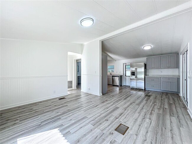 140 Orangewood Dr in Lake Wales, FL - Building Photo - Building Photo