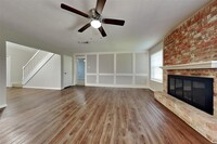 2183 Little Cedar Dr in Humble, TX - Foto de edificio - Building Photo