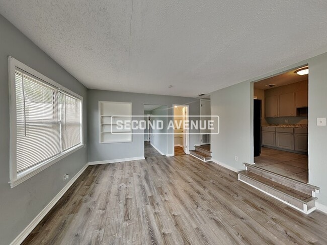 7333 Roslyn Rd in Jacksonville, FL - Foto de edificio - Building Photo