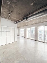 455 NE 25th St, Unit 809 in Miami, FL - Foto de edificio - Building Photo