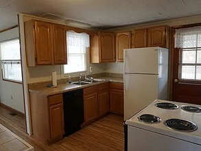 5 Franklin Ave in Newark Valley, NY - Foto de edificio - Building Photo