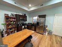 1411 W Thompson St photo'
