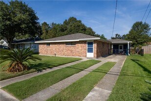 3745 Riviera Dr, Unit 6 in Slidell, LA - Building Photo