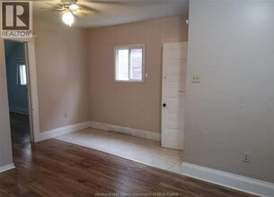 287 Rankin Ave in Windsor, ON - Foto de edificio - Building Photo