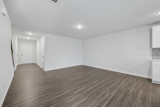 3024 Whispering Willows Ct in Inman, SC - Building Photo - Building Photo