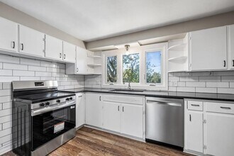 326 Springville Ave in Buffalo, NY - Building Photo - Building Photo