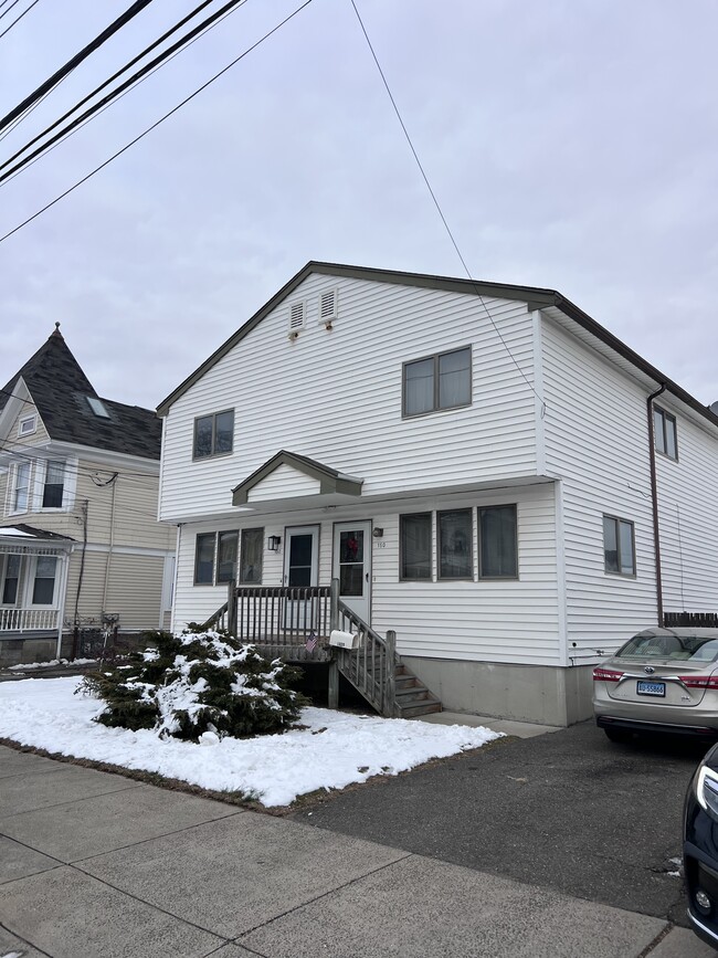 150 Pacific St in Bridgeport, CT - Building Photo - Building Photo