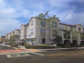 936 Lilac Ln in Montebello, CA - Building Photo - Building Photo