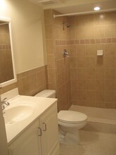 480 NW 20th St, Unit 111 in Boca Raton, FL - Building Photo - Building Photo
