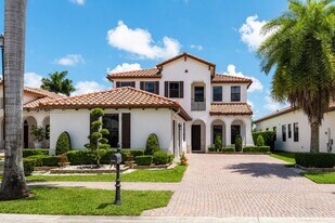 3765 NW 85th Terrace in Pembroke Pines, FL - Building Photo