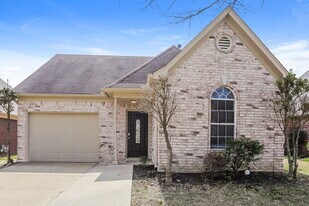 9913 Vista Ridge Dr in Olive Branch, MS - Building Photo