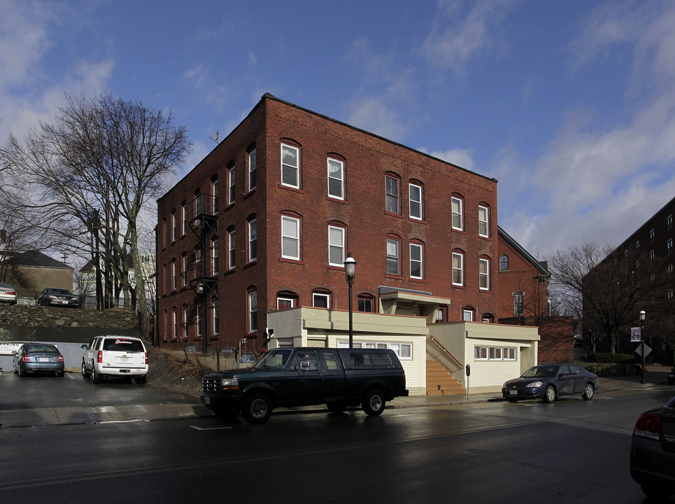 271 Central St in Gardner, MA - Building Photo