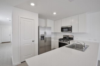 1327 Tanner Dell Dr in Crosby, TX - Building Photo - Building Photo