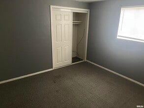 227 W Elm St in Chillicothe, IL - Building Photo - Building Photo