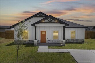 1710 Hope Dr in Mercedes, TX - Building Photo - Building Photo