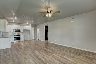 642 Juniper St in Washington, OK - Building Photo - Building Photo