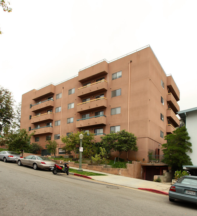 Village Villa Apartments in Los Angeles, CA - Foto de edificio - Building Photo