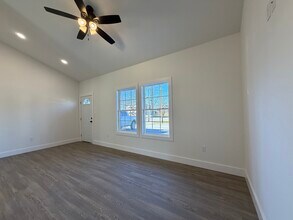 800 E Engineer St in Corbin, KY - Foto de edificio - Building Photo