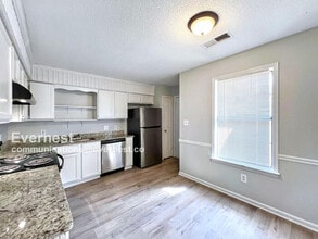 4551 Ross Rd in Memphis, TN - Building Photo - Building Photo