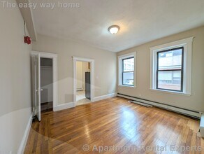 77 Hancock St in Cambridge, MA - Building Photo - Building Photo