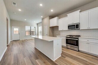 1127 Mesa St in Sherman, TX - Building Photo - Building Photo