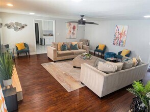 2202 Woodsong Trail in Arlington, TX - Building Photo - Building Photo