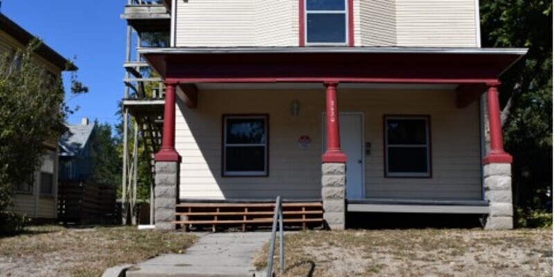 2420 R St in Lincoln, NE - Building Photo