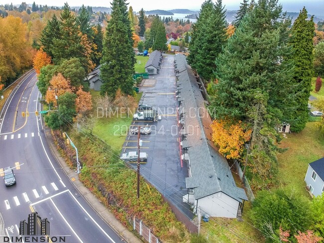 Skyway Apartments in Seattle, WA - Building Photo - Building Photo
