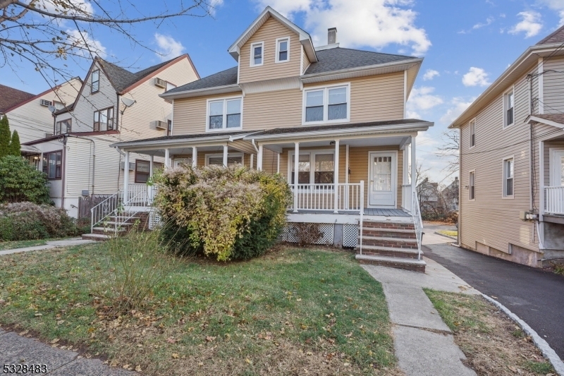 67 Forest St in Montclair, NJ - Building Photo