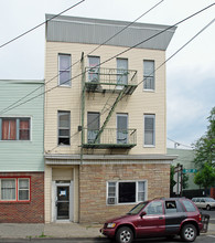 1100 West St in Union City, NJ - Foto de edificio - Building Photo