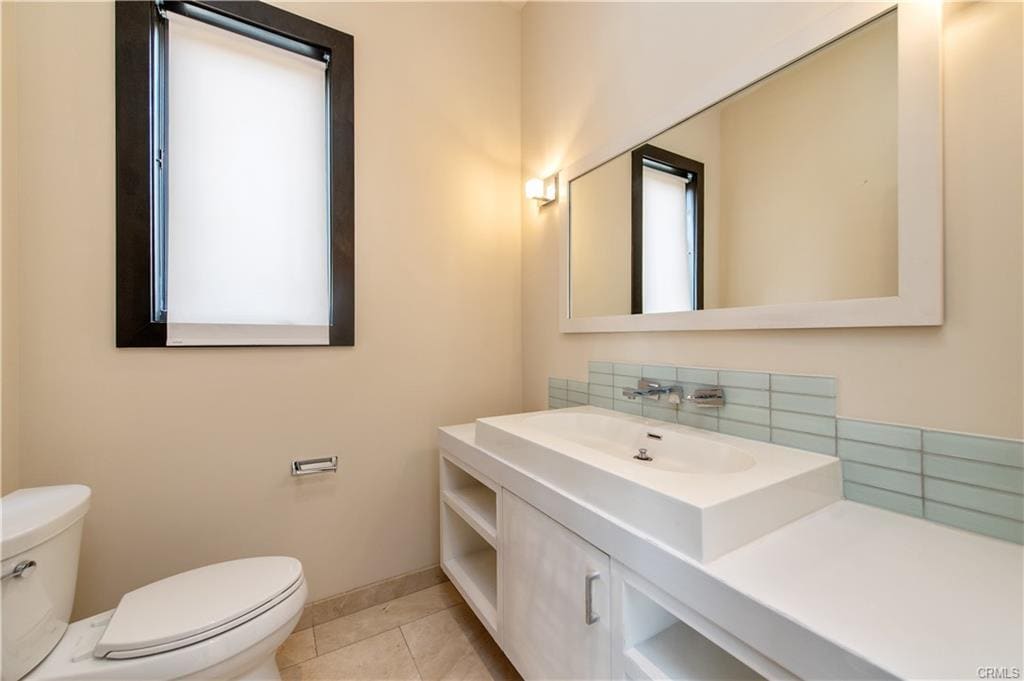 268 S Clark Dr in Beverly Hills, CA - Building Photo