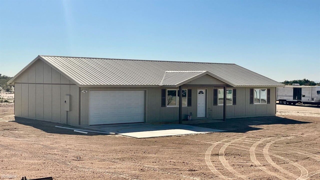 20027 Casen St in Florence, AZ - Building Photo