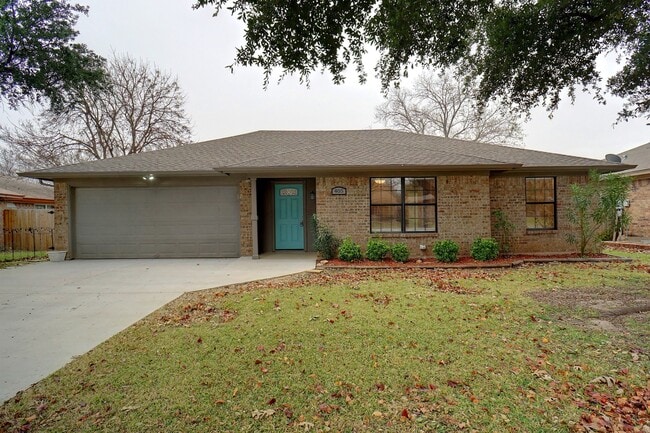 property at 405 Indian Crest Dr
