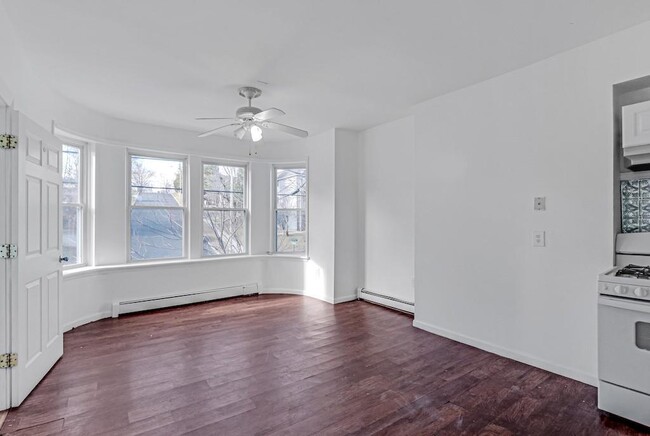 498 Liberty St-Unit -2 in Newburgh, NY - Building Photo - Building Photo