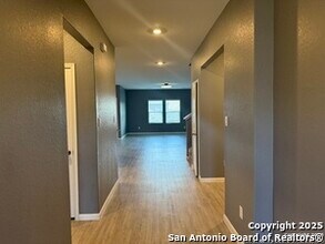 14106 Roller Mls in San Antonio, TX - Building Photo - Building Photo