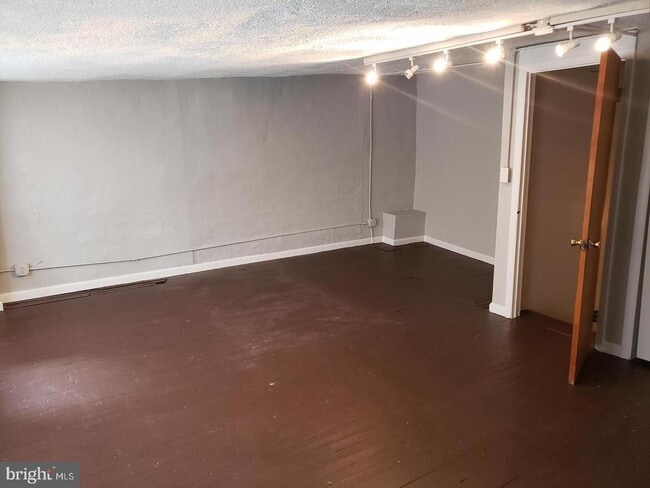 114 N 3rd St in Philadelphia, PA - Building Photo - Building Photo